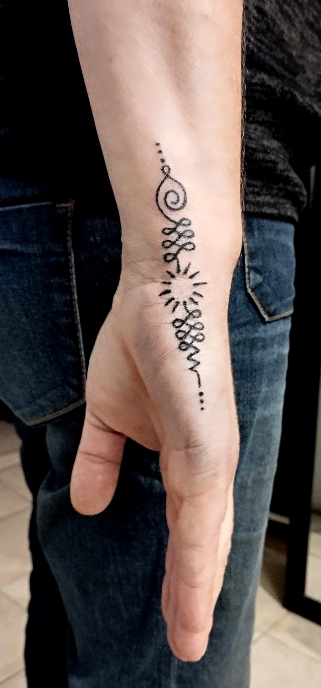 Handpoke 4